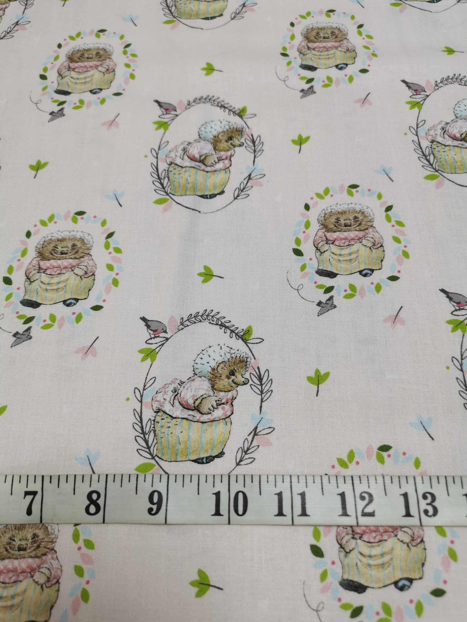 The Craft Cotton Co – Peter Rabbit London Baumwollstoff, Digital Bedruckt, 100 % Baumwolle – Perfekt Zum Nähen & Quilten